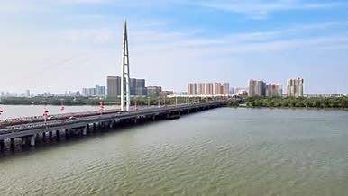 4K航拍盘锦市大桥城市风光视频的预览图